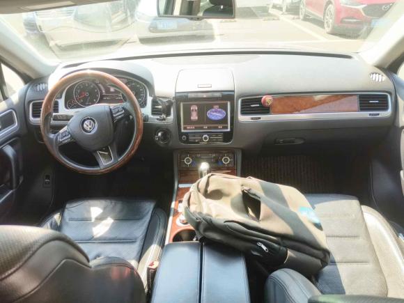 [广州·粤A] 二手大众途锐2011款 3.0TSI 舒适型