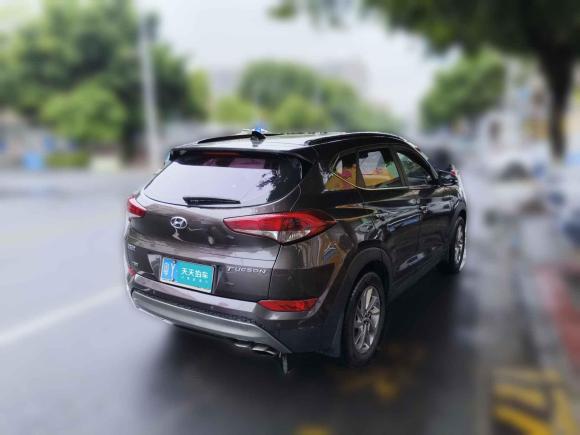 [佛山·粤Y] 二手现代途胜2015款 1.6T 双离合两驱智能型