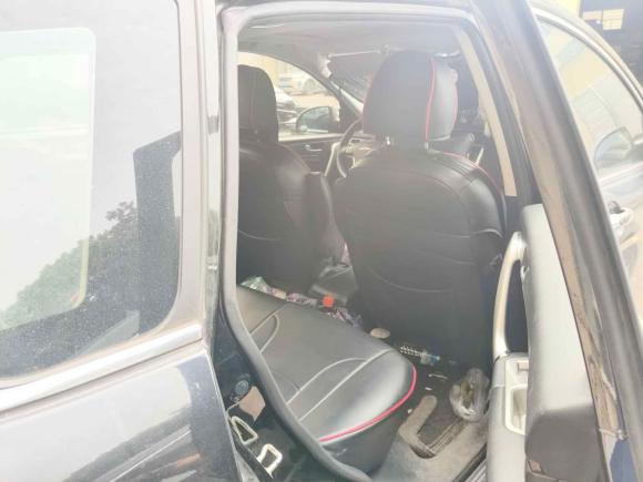 [义乌·赣L] 二手哈弗哈弗H62014款 运动版 1.5T 手动两驱精英型