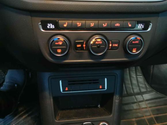 [上海·沪C] 二手大众途观2015款 2.0TSI 自动四驱豪华版