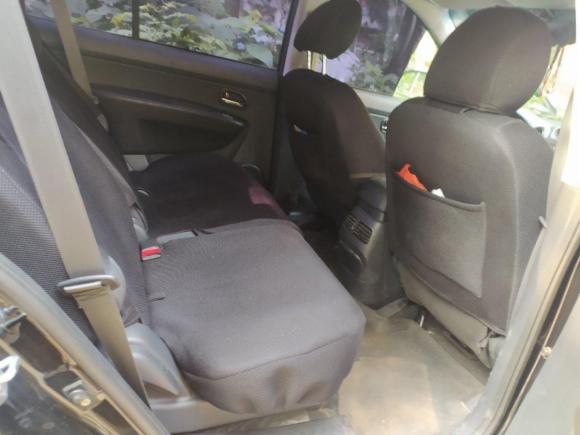 [北京·京N] 二手起亚佳乐2011款 2.0L 7座自动标准版