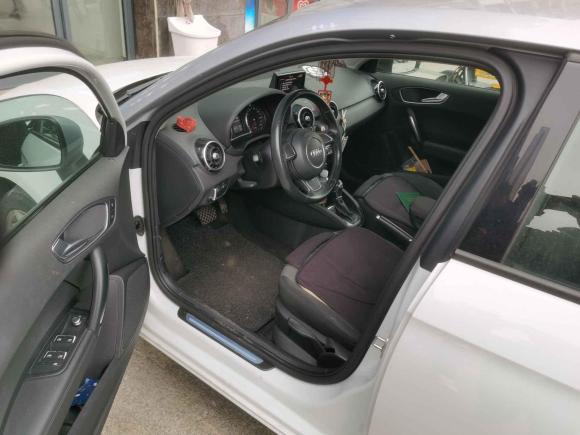 [武汉·鄂A] 二手奥迪奥迪A12016款 30 TFSI Sportback Design风尚版