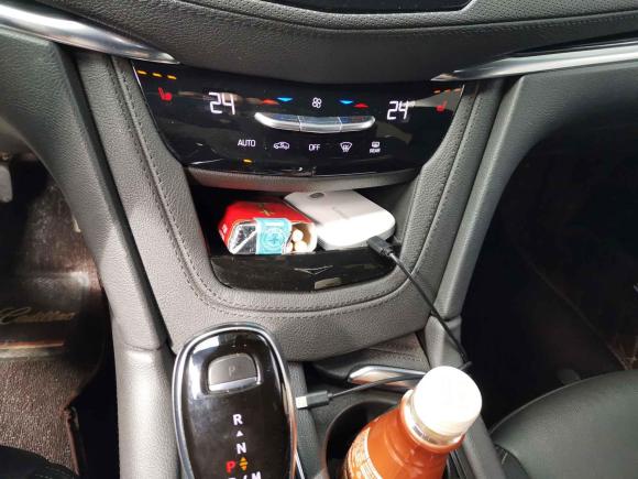 [广州·粤A] 二手凯迪拉克凯迪拉克XT62020款 28T 七座四驱风尚型