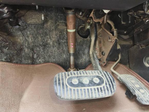 [济南·鲁A] 二手日产骊威2010款 劲锐版 1.6L 自动标准型