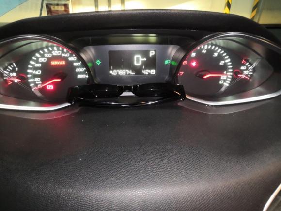 [西安·陕E] 二手标致标致308S2015款 1.2T 自动劲驰版