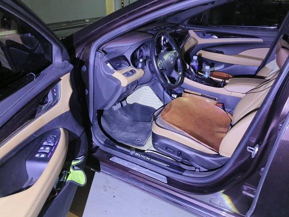 [武汉·鄂A] 二手别克君越2018款 28T 精英型