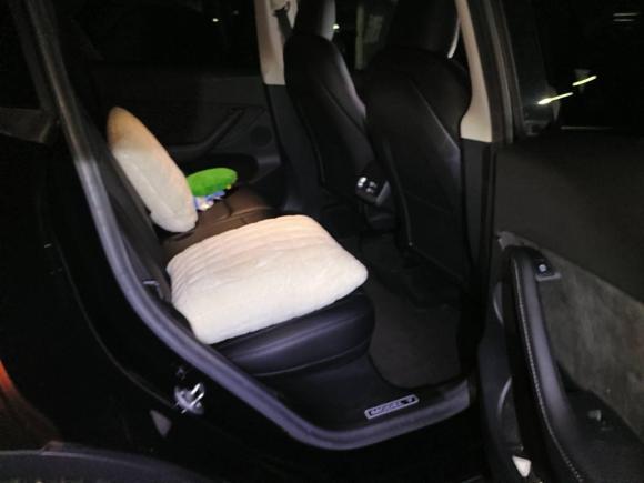 [深圳·粤B] 二手特斯拉Model Y2022款 改款 后轮驱动版