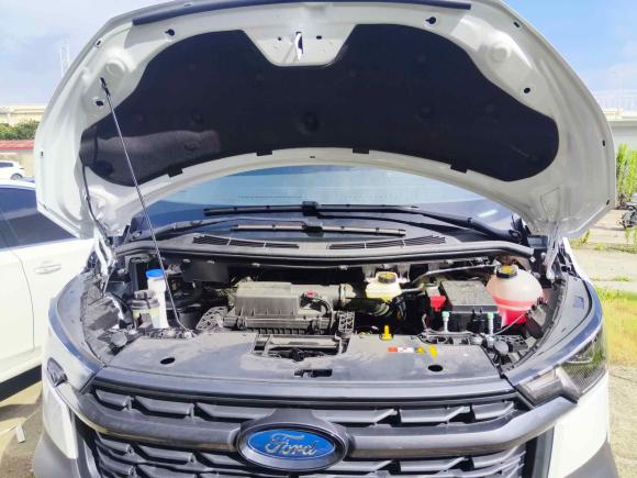 [上海·沪F] 二手福特全顺2023款 2.0T柴油手动厢式货车中轴低顶3座