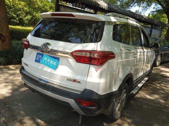 [杭州·湘M] 二手北汽幻速北汽幻速S32016款 S3L 1.5L 手动尊贵型