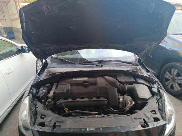 [苏州·苏E] 二手沃尔沃沃尔沃V602012款 T6 AWD 运动版