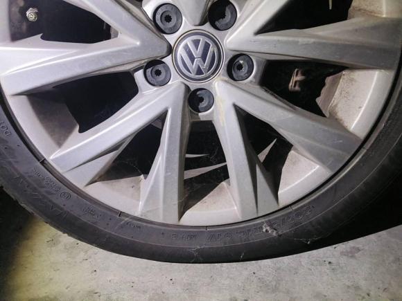 [苏州·苏E] 二手大众朗逸2017款 1.6L 自动舒适版