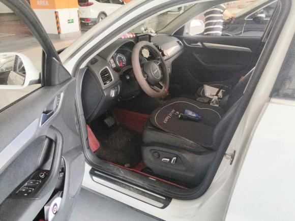 [武汉·鄂A] 二手奥迪奥迪Q32016款 30 TFSI 风尚型