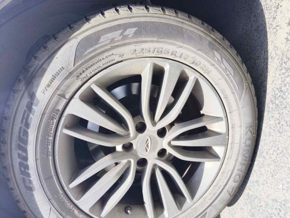 [上海·沪L] 二手奇瑞瑞虎52016款 2.0L CVT家尊版