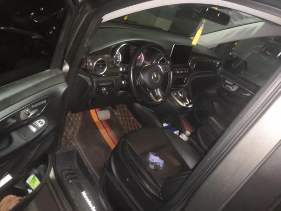 [西安·陕A] 二手奔驰奔驰V级2017款 V 260 领航版