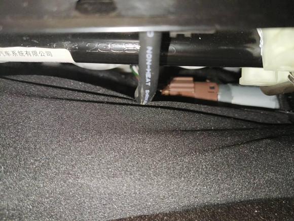 [青岛·鲁U] 二手奔驰奔驰E级2023款 改款 E 300 L 尊贵型