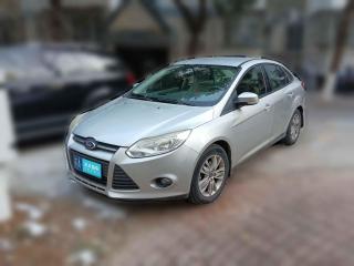 福特福克斯2012款三厢1.6L手动舒适型