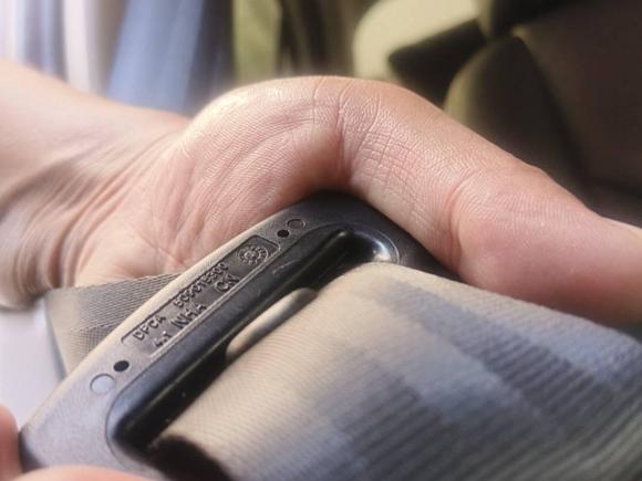 [南昌·贵A] 二手雪铁龙雪铁龙C4L2015款 1.8L 自动尊贵版