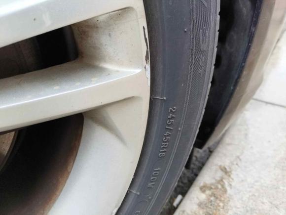 [青岛·鲁B] 二手别克君威2010款 2.0T 旗舰运动版