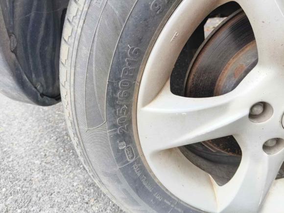 [南京·苏A] 二手铃木天语 SX42011款 两厢 1.6L 自动灵动型