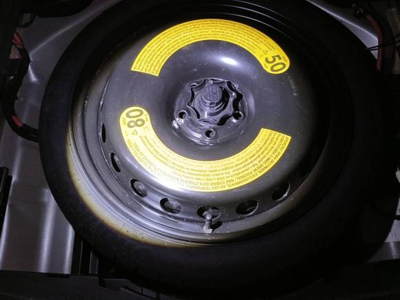 [芜湖·皖B] 二手奥迪奥迪A4L2017款 40 TFSI 风尚型