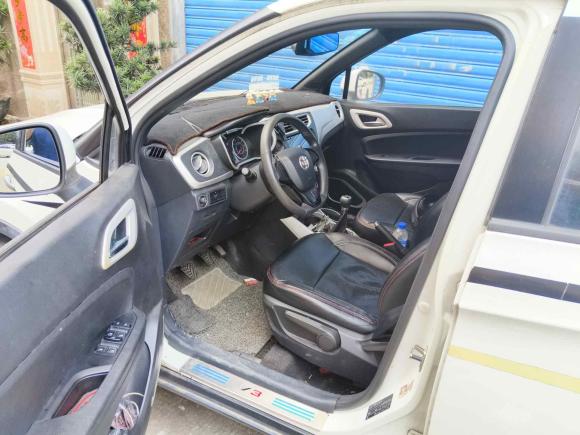 [佛山·粤H] 二手中华中华V32015款 1.5L 手动舒适型