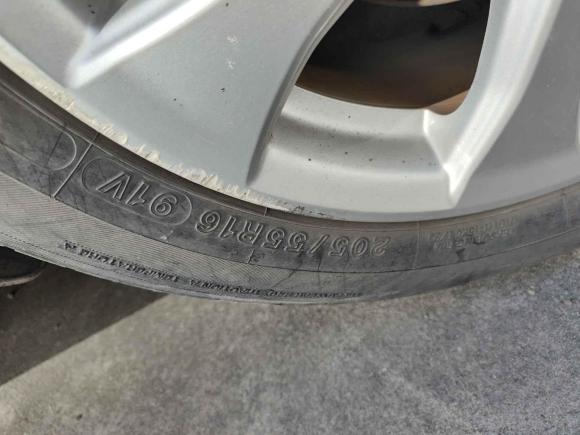 [深圳·粤N] 二手本田思域2012款 1.8L 自动舒适版