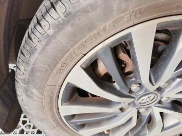 [佛山·粤E] 二手丰田卡罗拉2017款 改款双擎 1.8L E-CVT精英版