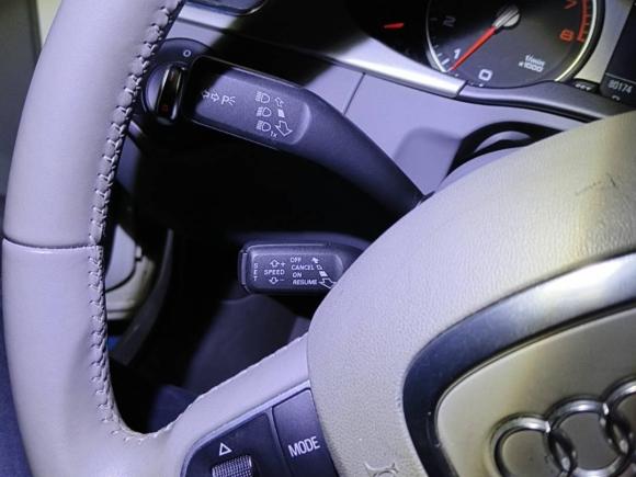 [深圳·粤B] 二手奥迪奥迪A4L2011款 2.0 TFSI 技术型