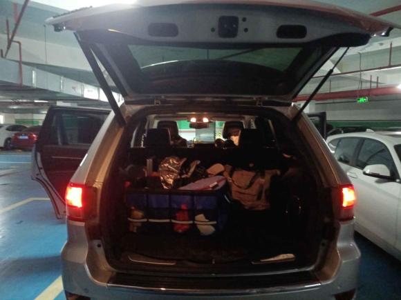 [深圳·粤B] 二手Jeep大切诺基2011款 3.6L 70周年限量版