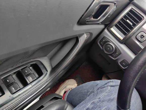 [上海·沪B] 二手福特撼路者2016款 2.0T 汽油自动四驱旗舰版