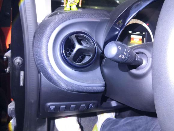 [无锡·苏B] 二手smartsmart fortwo2018款 1.0L 52千瓦硬顶激情版 国V