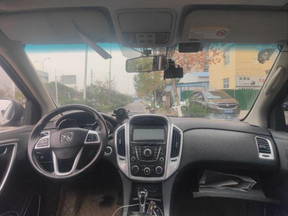 [南京·苏M] 二手江铃驭胜S3502014款 2.4T 自动两驱柴油豪华天窗版5座