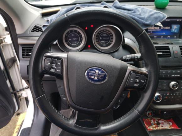 [广州·桂L] 二手奔腾奔腾X802015款 2.0L 手动豪华型