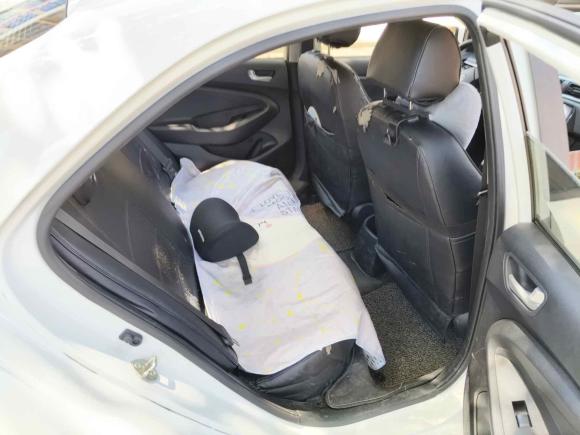 [温州·陕G] 二手现代瑞纳2017款 1.4L 手动焕彩版 国V