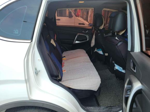 [济南·鲁A] 二手奇瑞瑞虎52015款 2.0L CVT家悦版