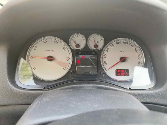 [上海·苏K] 二手标致标致3072013款 两厢 1.6L 手动舒适版