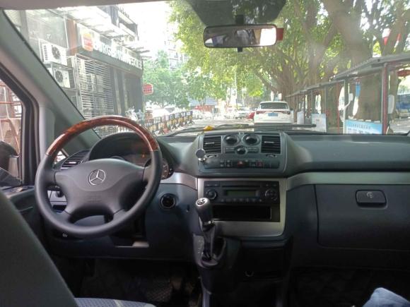 [深圳·粤B] 二手奔驰威霆2011款 2.5L 7座行政版