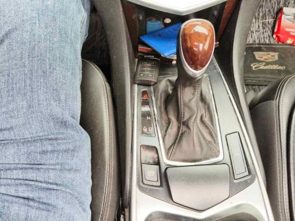 [南通·苏F] 二手凯迪拉克凯迪拉克SRX2013款 3.0L 精英型