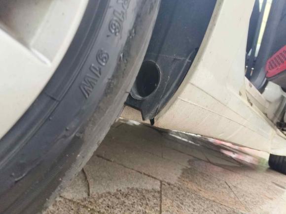 [南京·辽A] 二手雪铁龙世嘉2016款 经典 三厢 1.6L 手动CNG