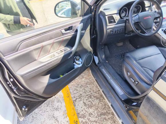 [无锡·苏B] 二手哈弗哈弗H62015款 运动版 1.5T 自动两驱豪华型