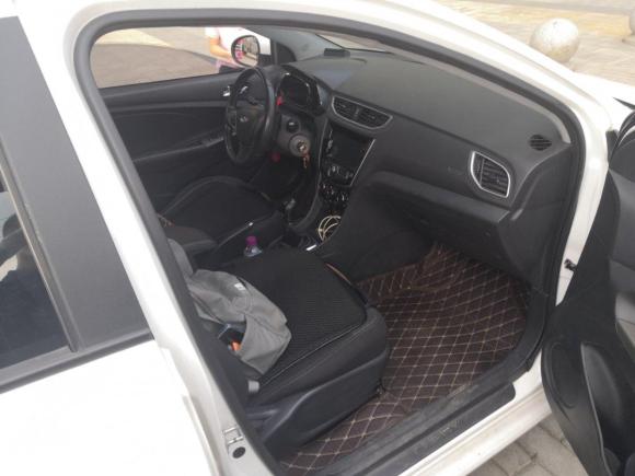 [成都·川A] 二手奇瑞艾瑞泽32015款 1.5L 手动够型版