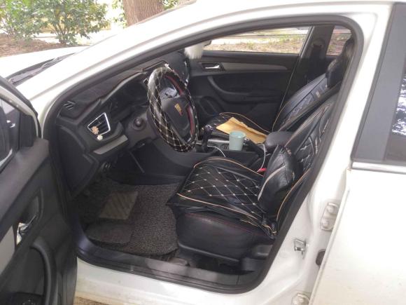 [芜湖·皖B] 二手荣威荣威3602017款 1.5L 手动智屏版