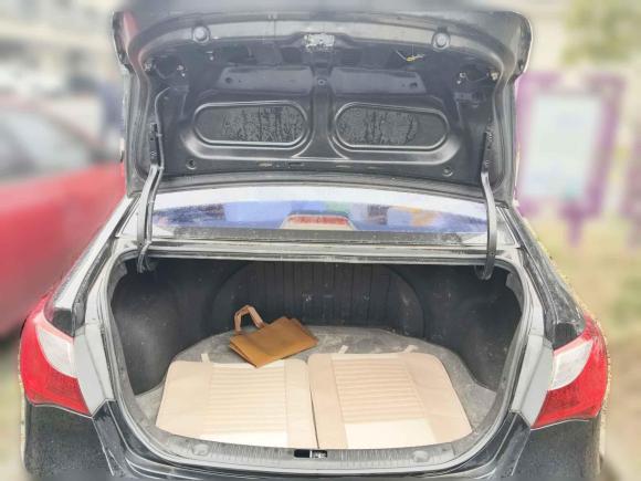 [嘉兴·浙F] 二手现代悦动2011款 1.6L 手动舒适型