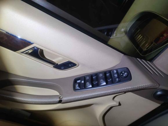 [深圳·粤B] 二手奔驰奔驰R级2007款 R 350 L 4MATIC