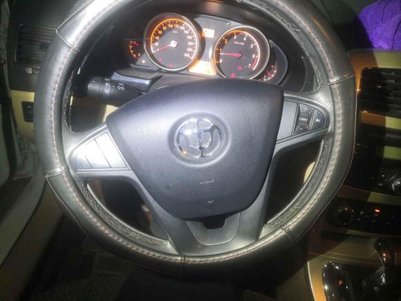 [南京·皖M] 二手中华中华H3302013款 1.5L 自动豪华型