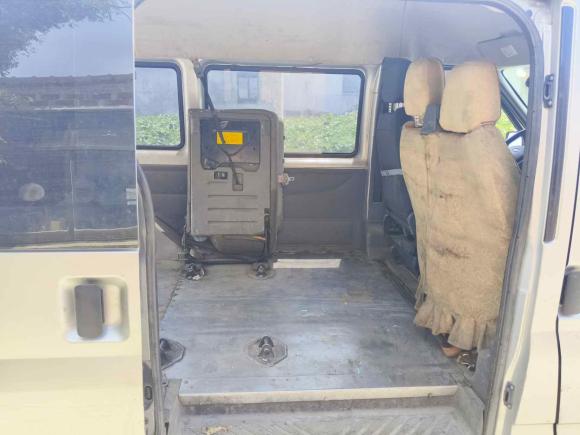 [南通·苏F] 二手福特新世代全顺2016款 2.2T短轴6座中顶多功能车