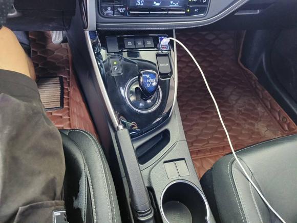 [成都·川A] 二手丰田卡罗拉2017款 改款双擎 1.8L E-CVT精英版