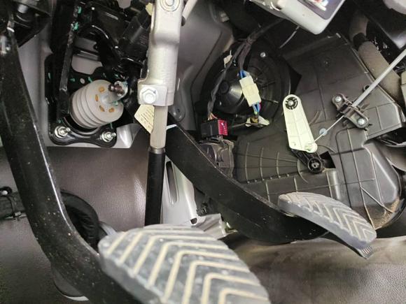 [深圳·粤B] 二手五菱汽车五菱荣光新卡2023款 2.0L双排双后轮基本型LJM20B