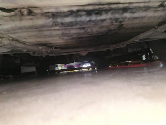 [广州·粤A] 二手路虎神行者22013款 2.0T Si4 HSE汽油版