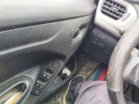 [南通·苏F] 二手标致标致3012014款 1.6L 自动舒适版